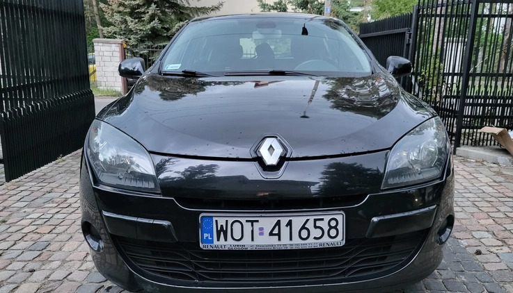 Renault Megane cena 19900 przebieg: 154600, rok produkcji 2011 z Józefów małe 172